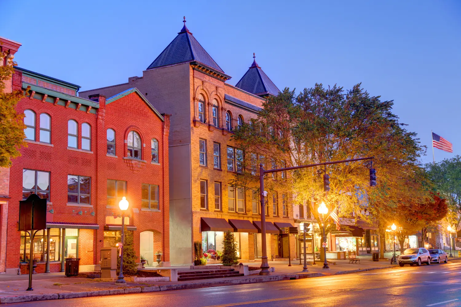 Street view of Saratoga Springs, New York